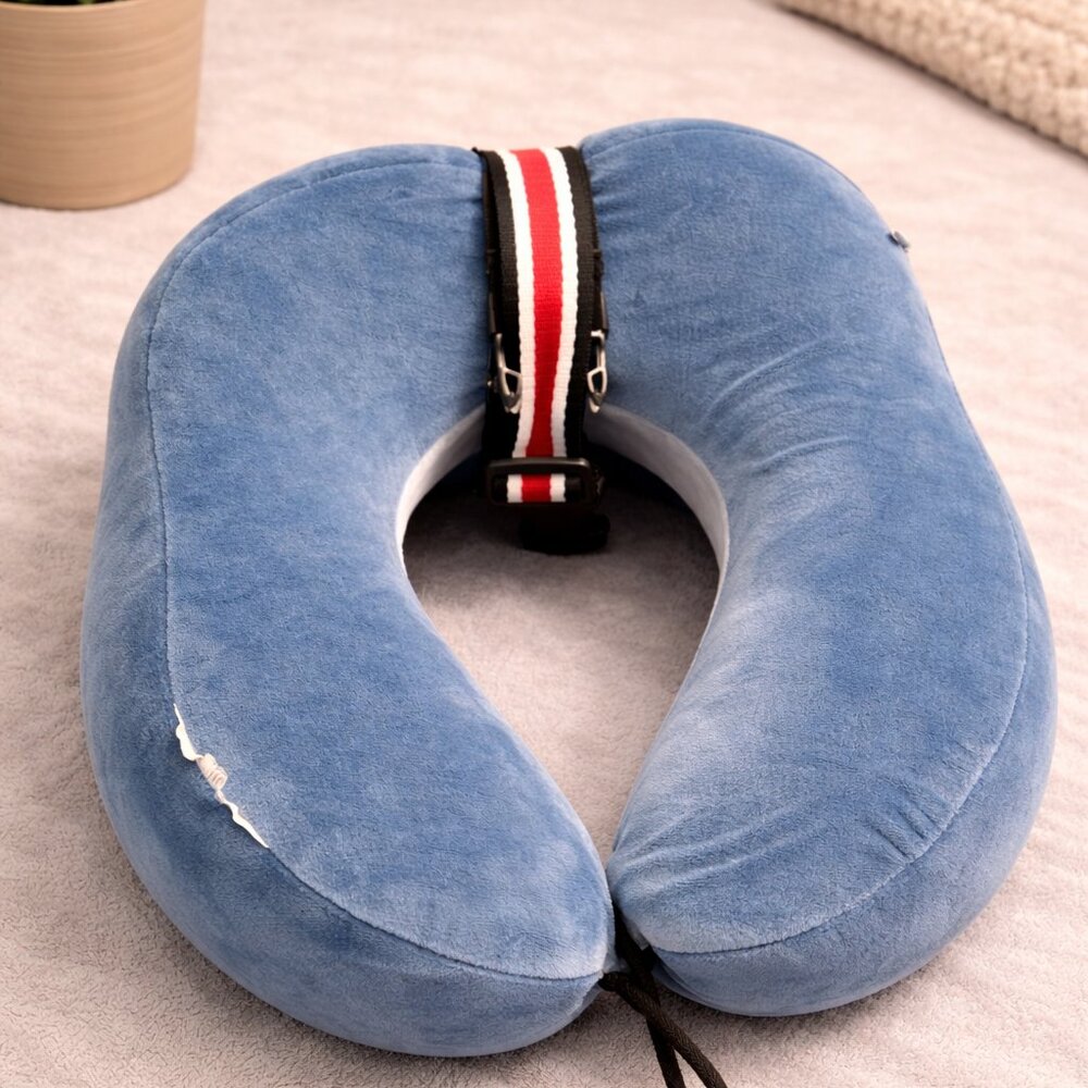 Hunter travel neck pillow - Picture 2 of 2